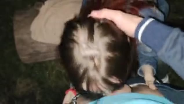 Ho incontrato al parco una tipa ubriaca e l’ho convinta a farmi un pompino